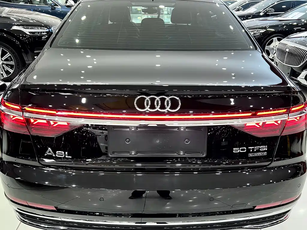 Audi A8 2024 — фото 5