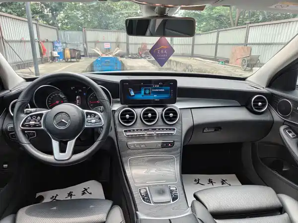 Mercedes-Benz C-Class 2019