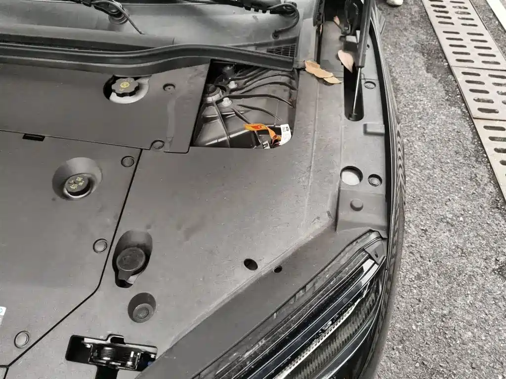 NIO ET5T 2024 — фото 23