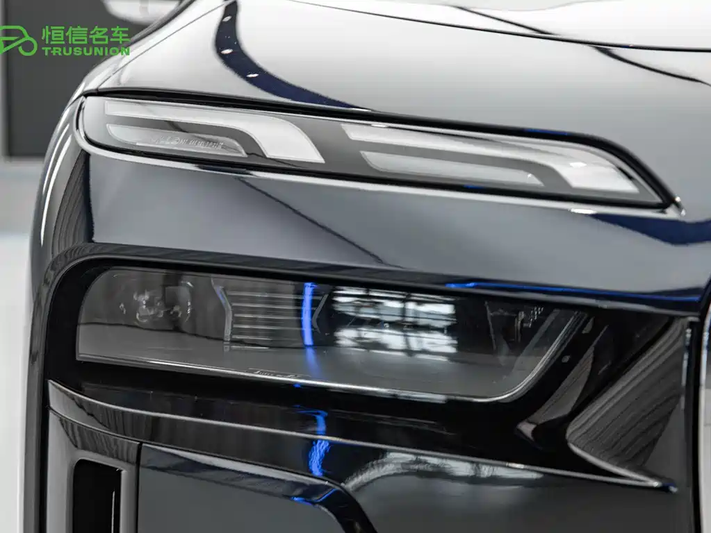 BMW i7 2023 — фото 10