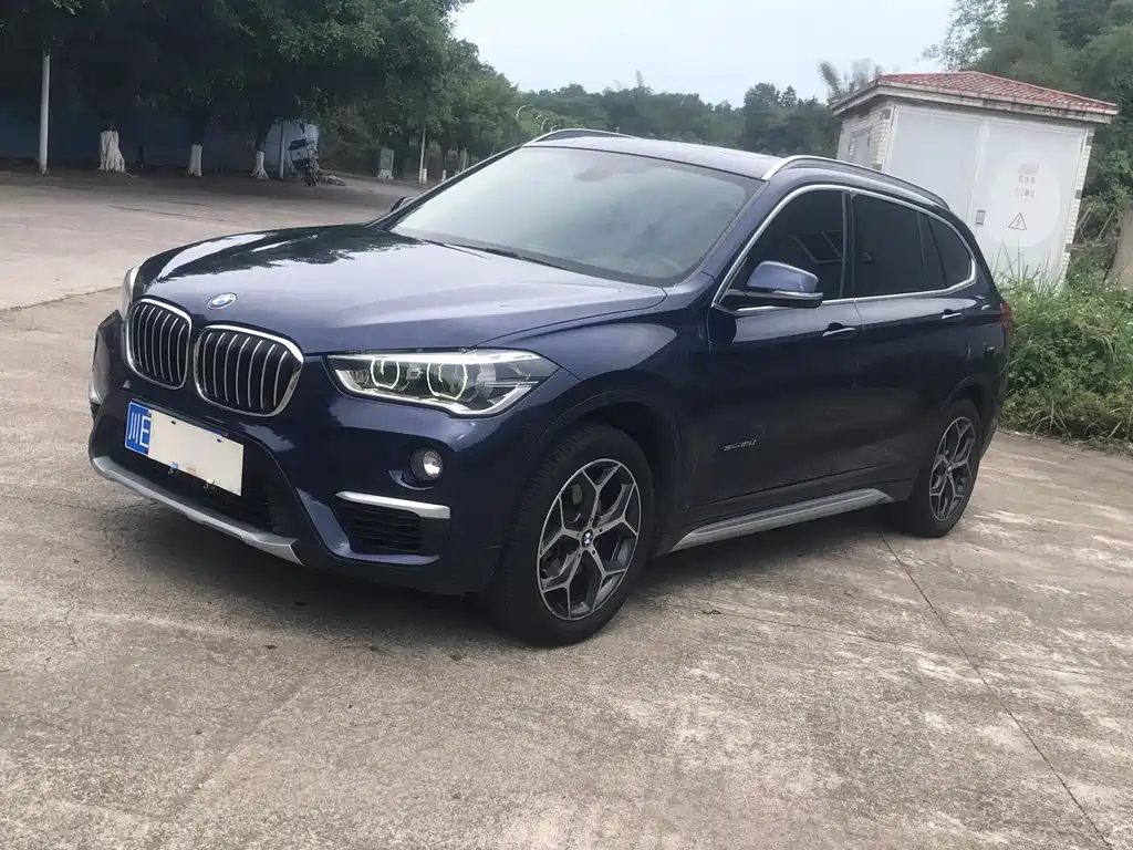 BMW X1 2017 — фото 1