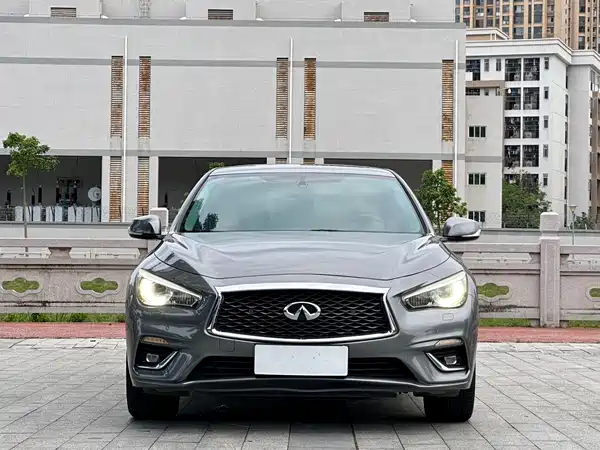 Infiniti Q50L 2019