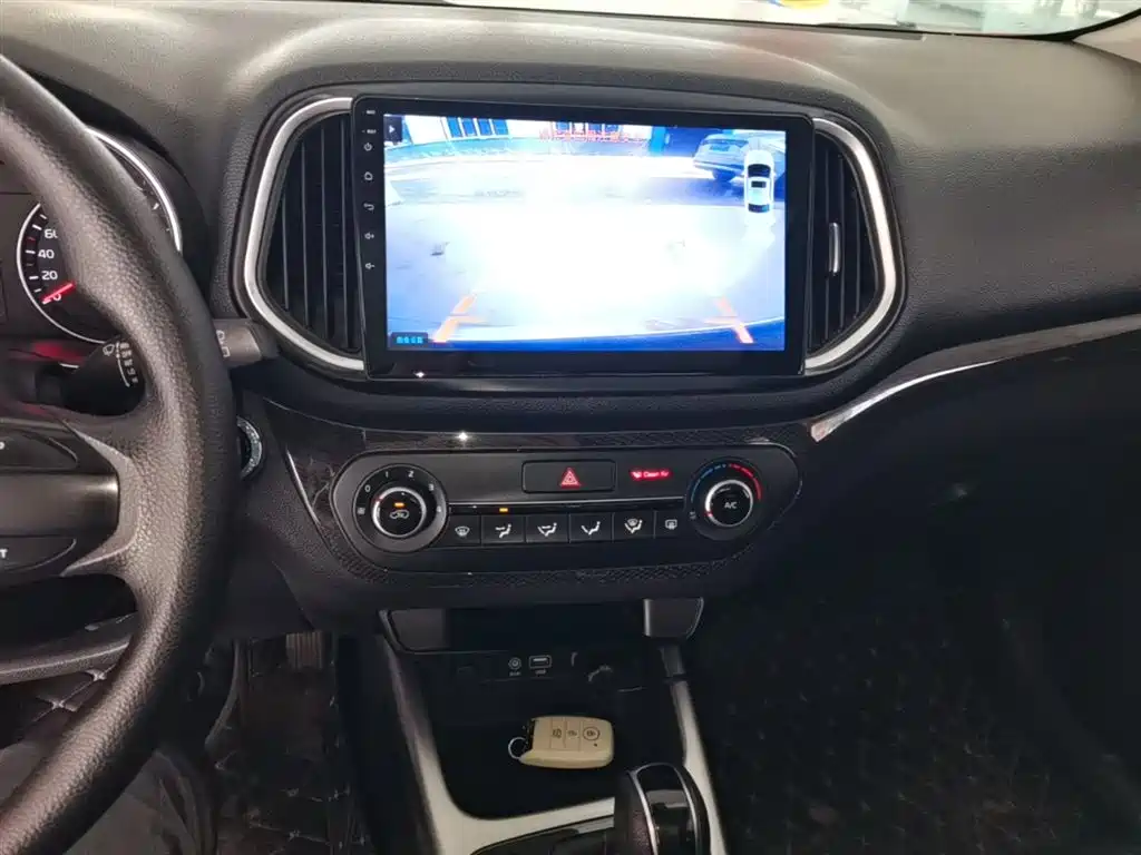 Kia KX3 2016 — фото 13