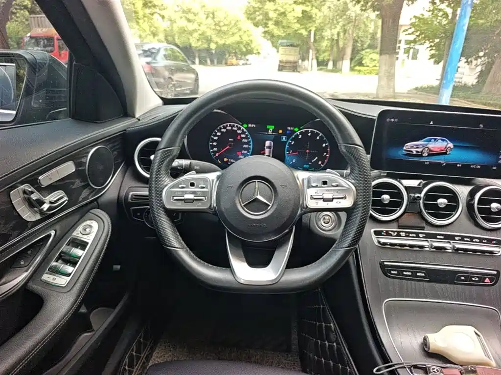 Mercedes-Benz C-Class 2020 — фото 11