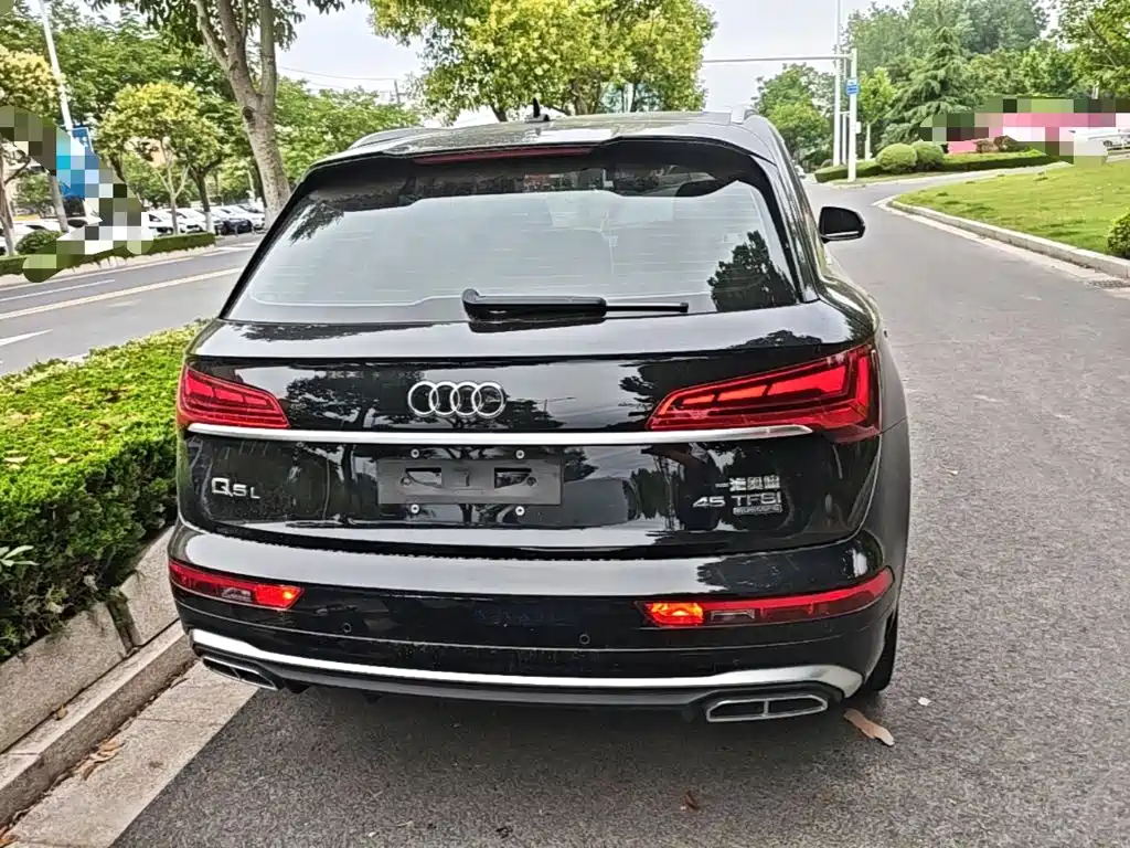Audi Q5L 2023 — фото 6