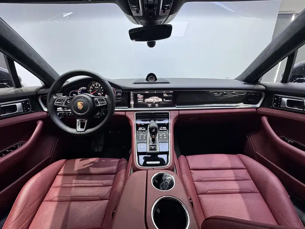 Porsche Panamera 2019 — фото 15