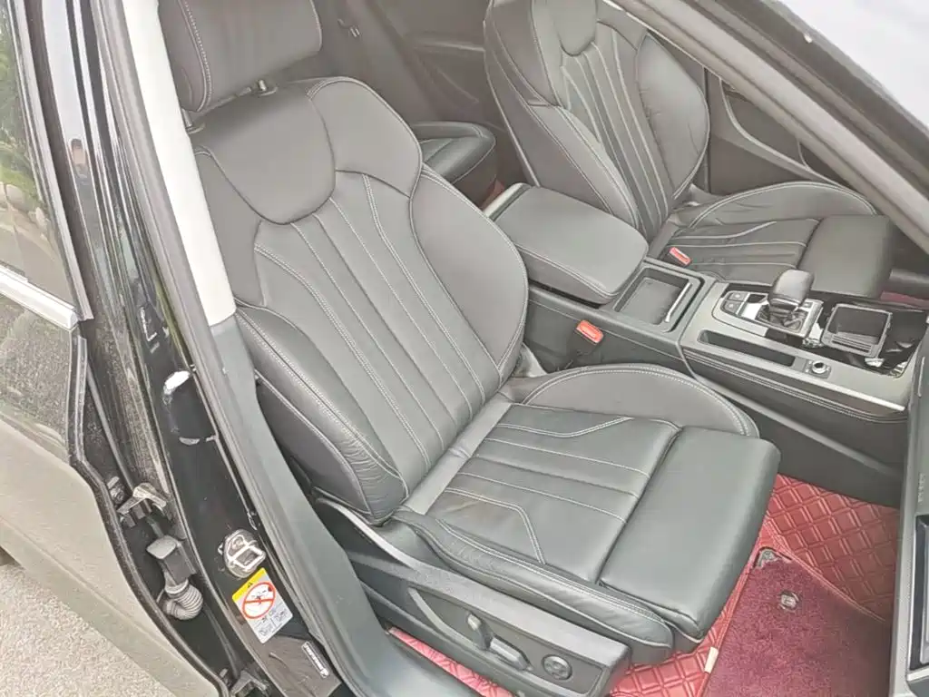 Audi Q5L 2023 — фото 25