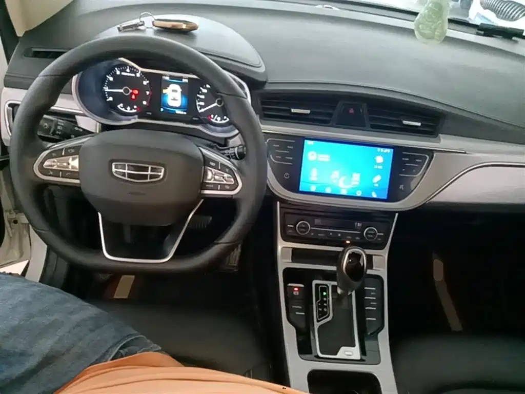 Geely Emgrand GS 2019 — фото 10