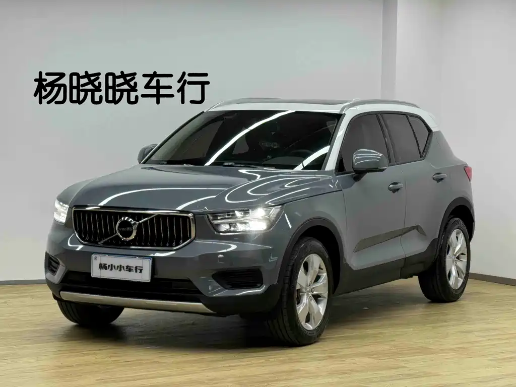 Volvo XC40 2021