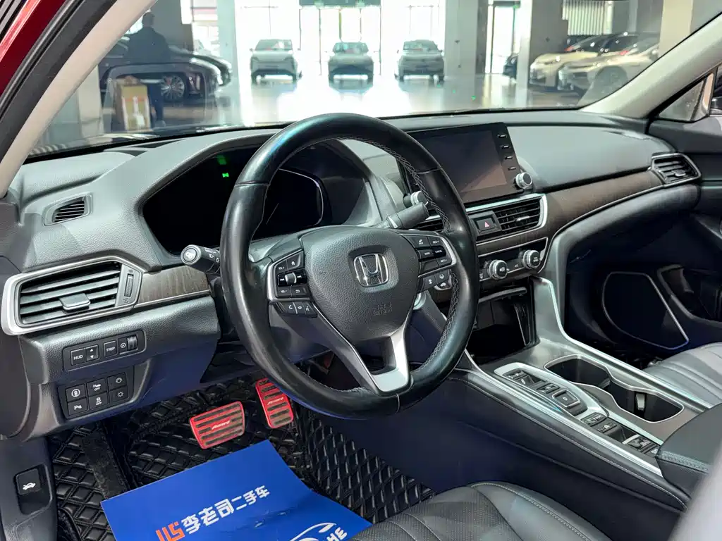 Honda Accord 2020 — фото 7