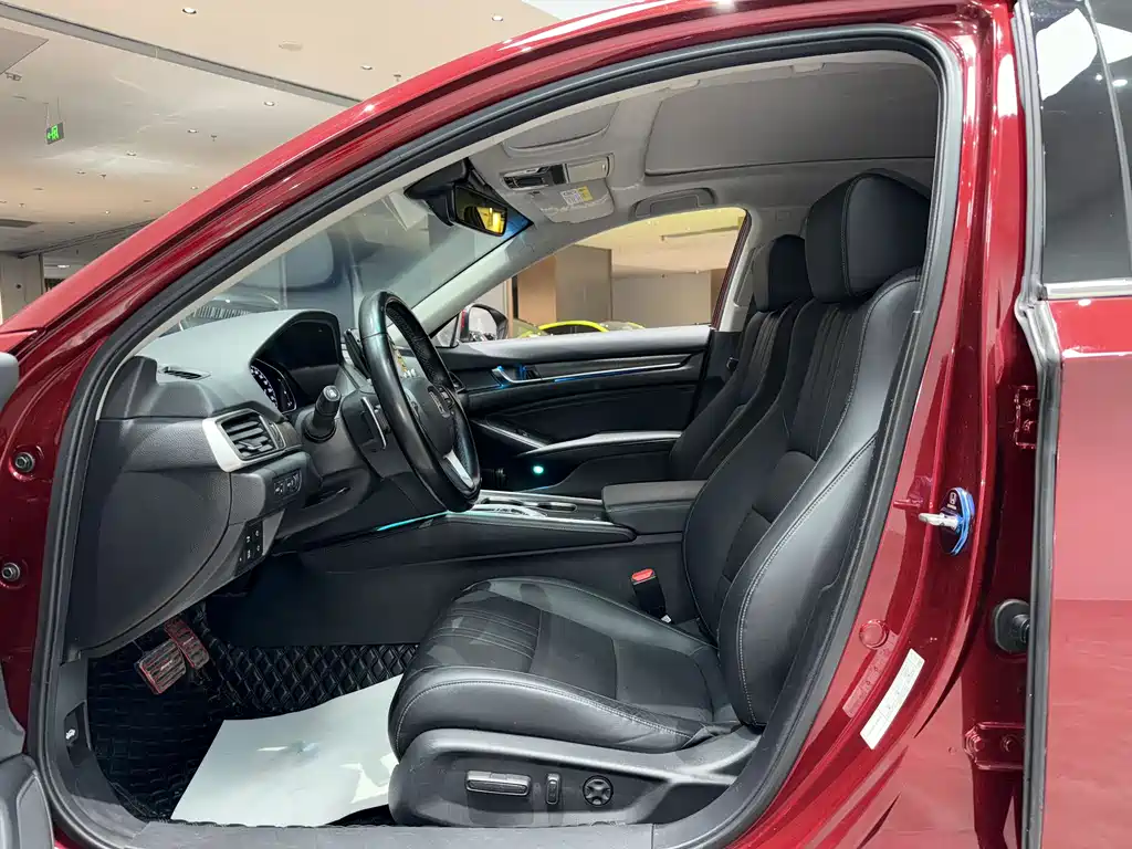Honda Accord 2020 — фото 16