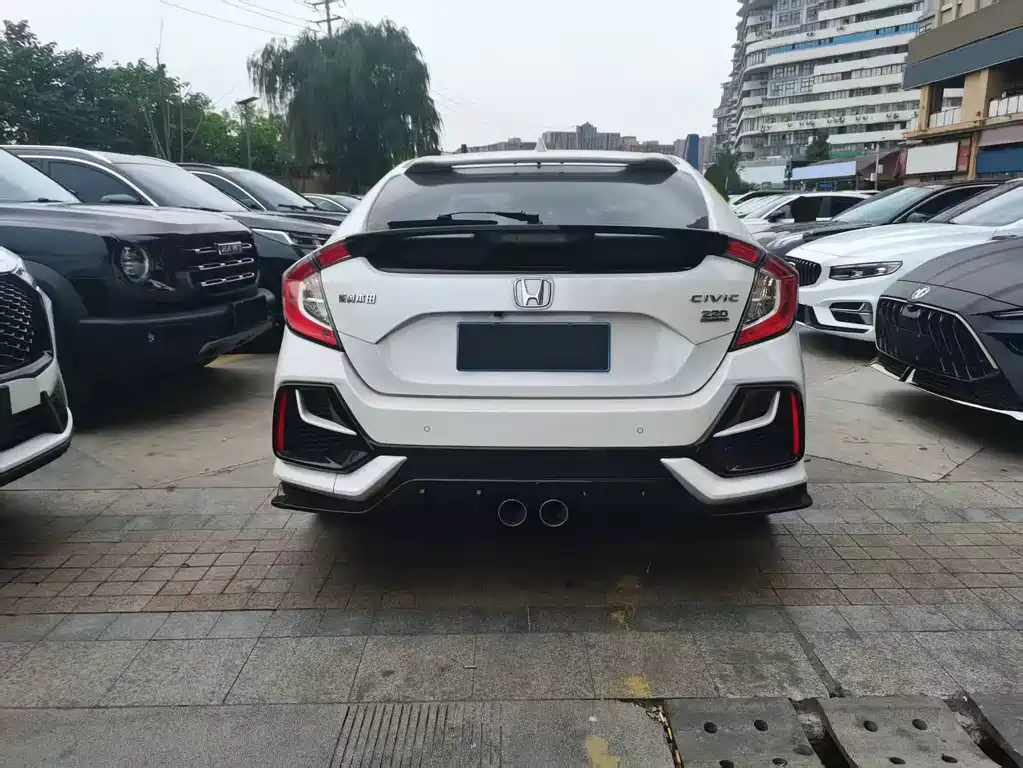 Honda Civic 2020 — фото 17