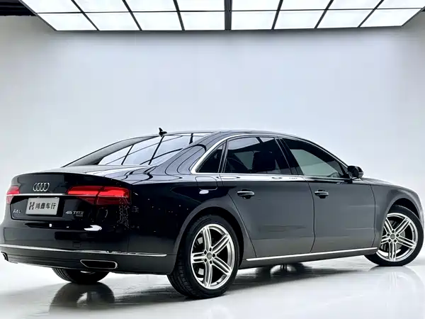 Audi A8 2016
