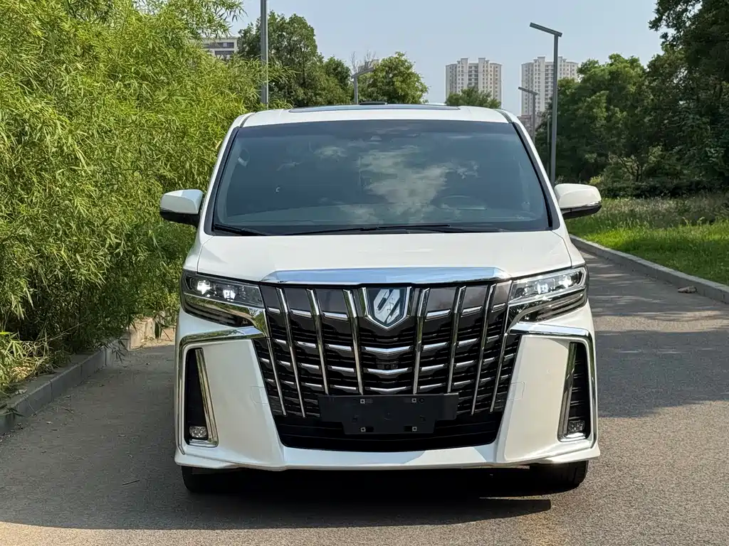 Toyota Alphard 2021 — фото 2