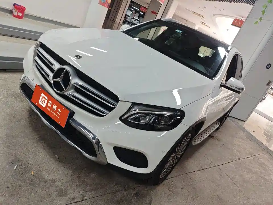 Mercedes-Benz GLC 2017 — фото 1