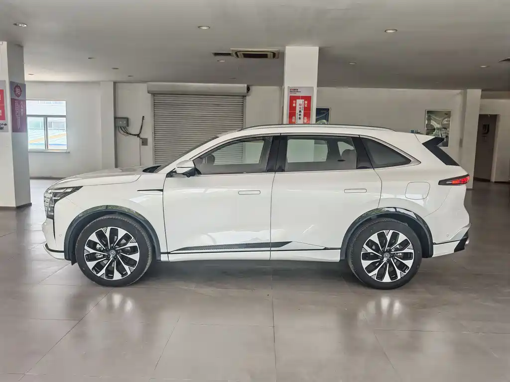 Changan CS75 PLUS 2025 — фото 4