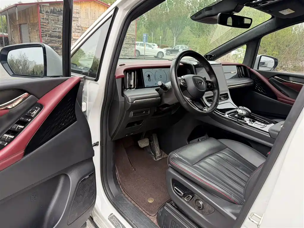GAC Motor Trumpchi M8 2023 — фото 15