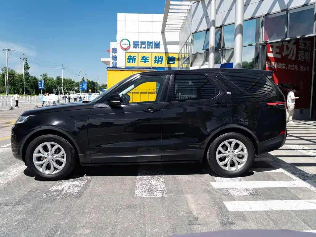 Land Rover Discovery 2018
