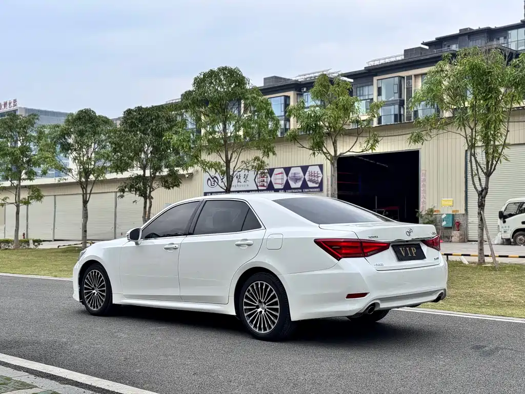 Toyota Crown 2019 — фото 19