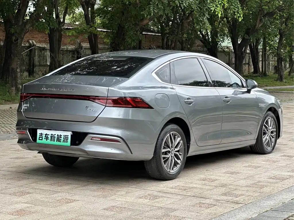 BYD Qin PLUS 2023 — фото 8