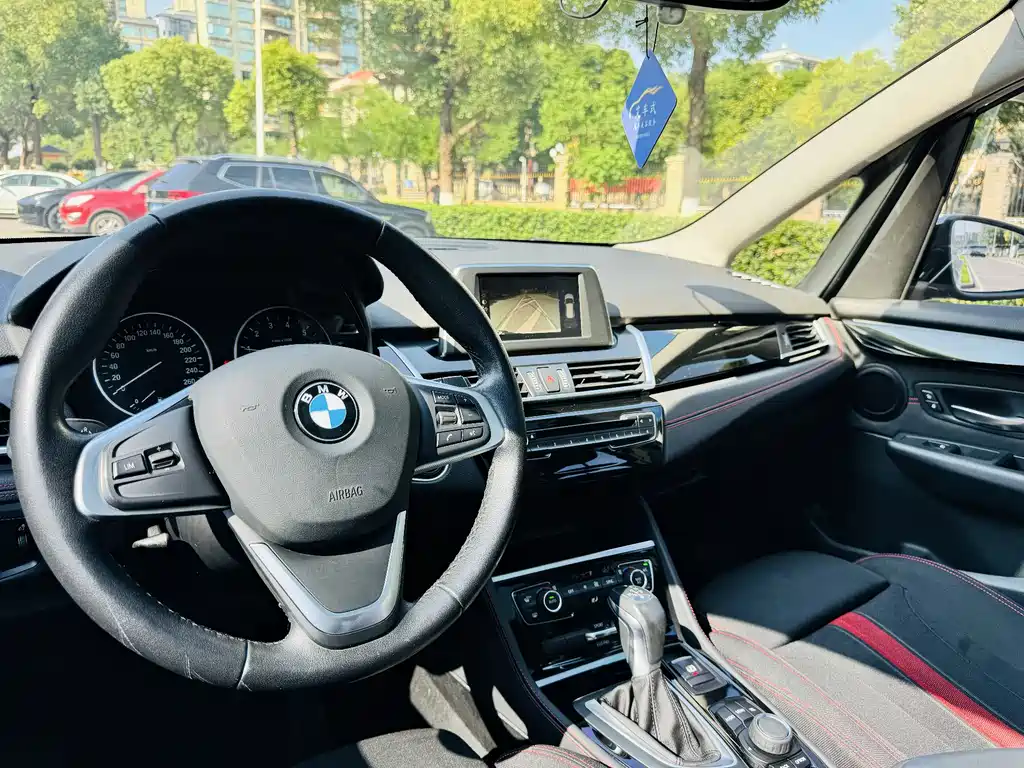 BMW 2 Series Gran Tourer 2016 — фото 7