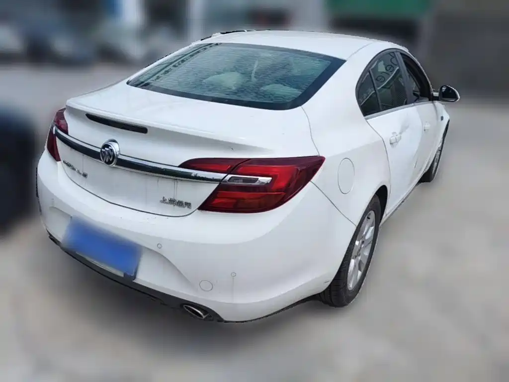 Buick Regal 2015 — фото 12