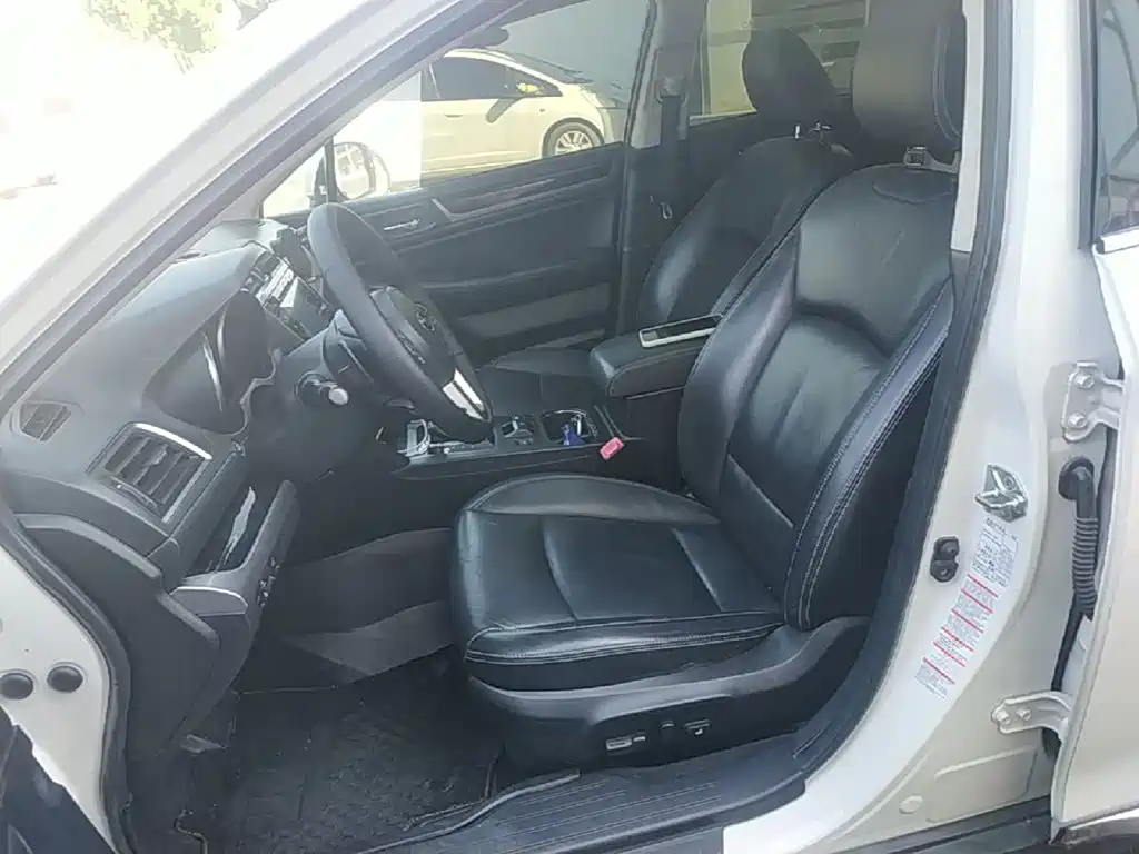 Subaru Outback 2015 — фото 11