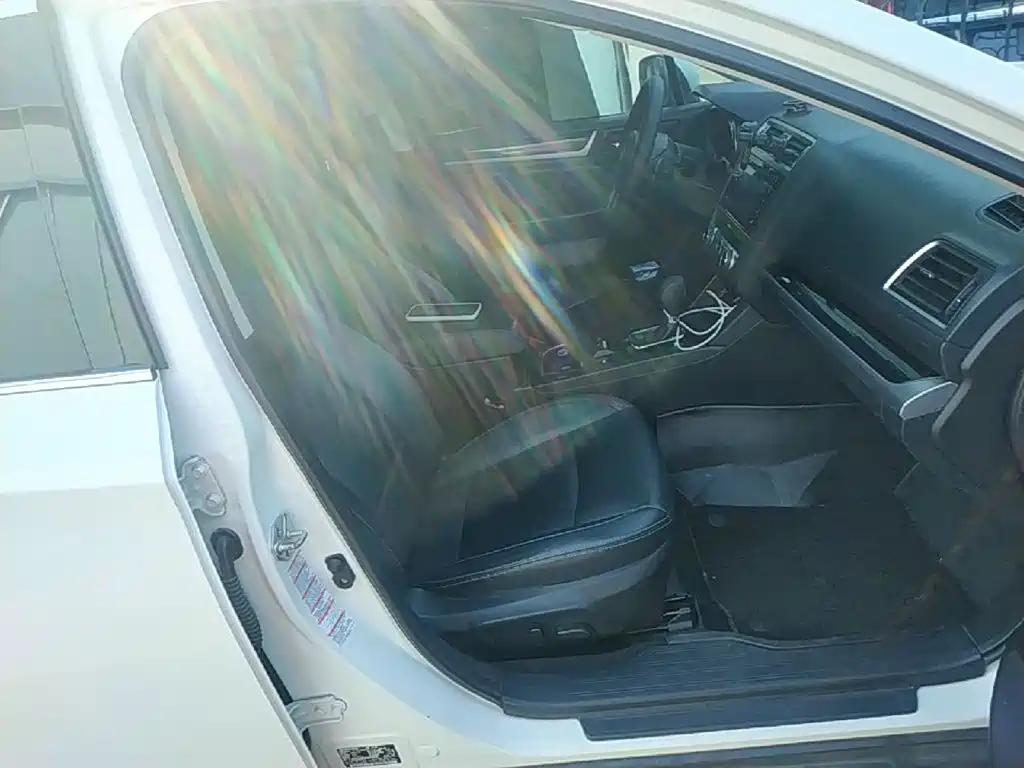 Subaru Outback 2015 — фото 20