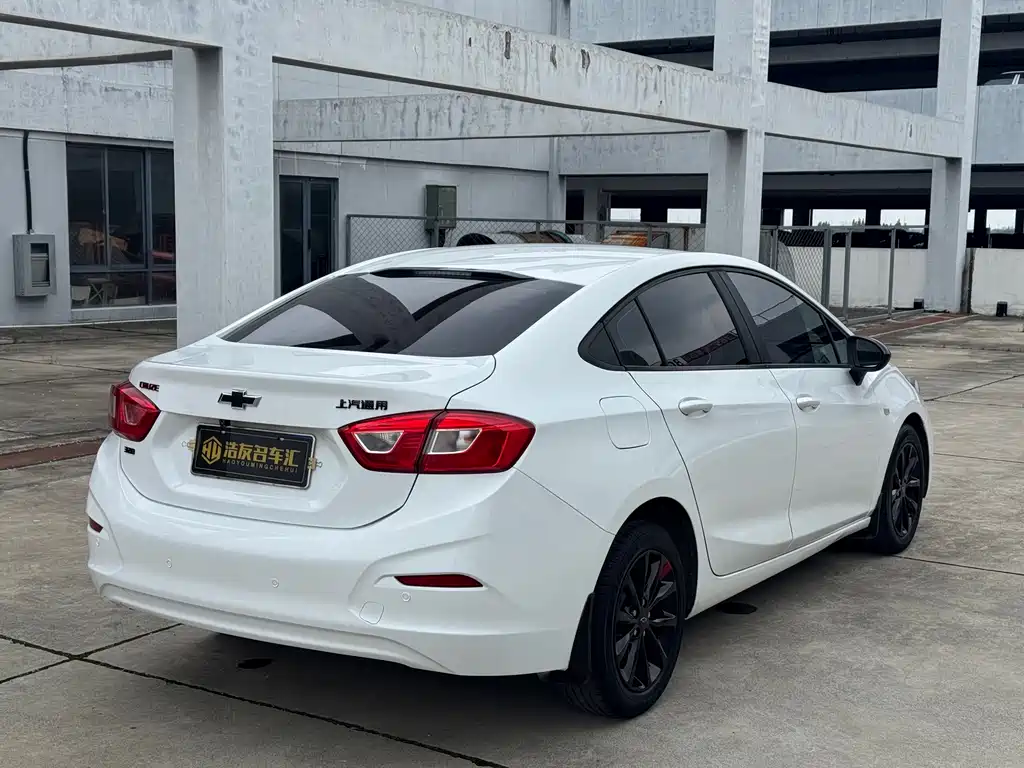 Chevrolet Cruze 2019 — фото 15