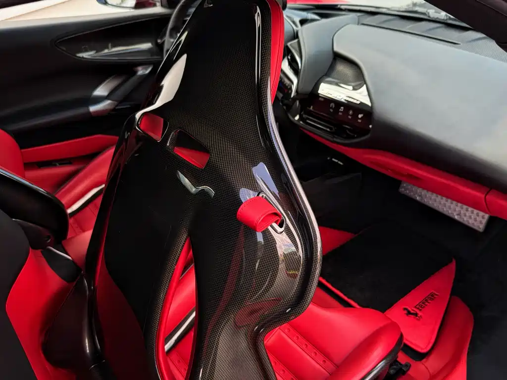 Ferrari SF90 2021 — фото 24