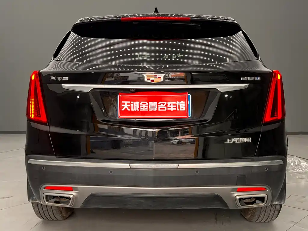 Cadillac XT5 2020 — фото 10