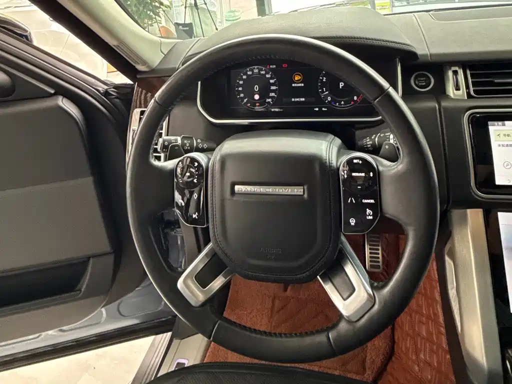 Land Rover Range Rover 2021 — фото 24