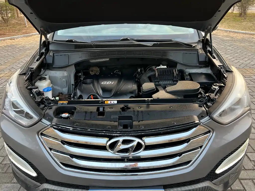 Hyundai Santa Fe 2015 — фото 18