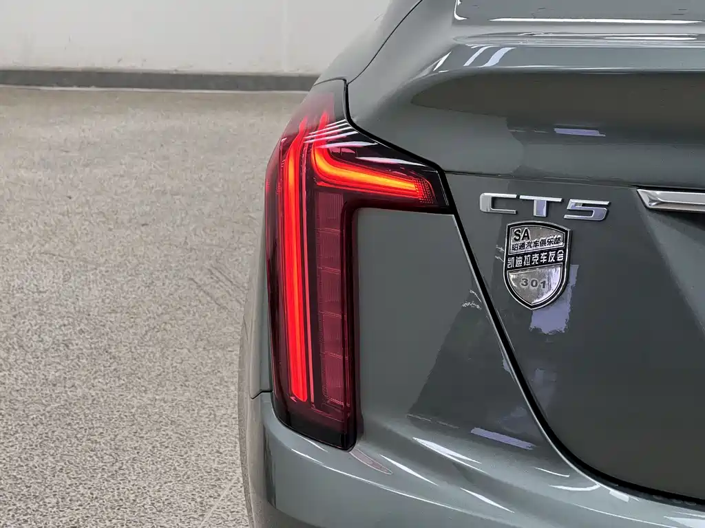 Cadillac CT5 2023 — фото 35