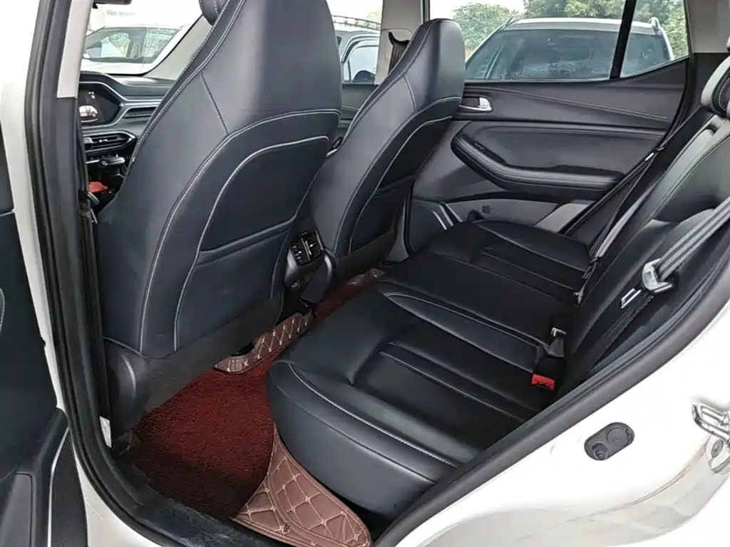GAC Motor Trumpchi GS4 2022 — фото 17