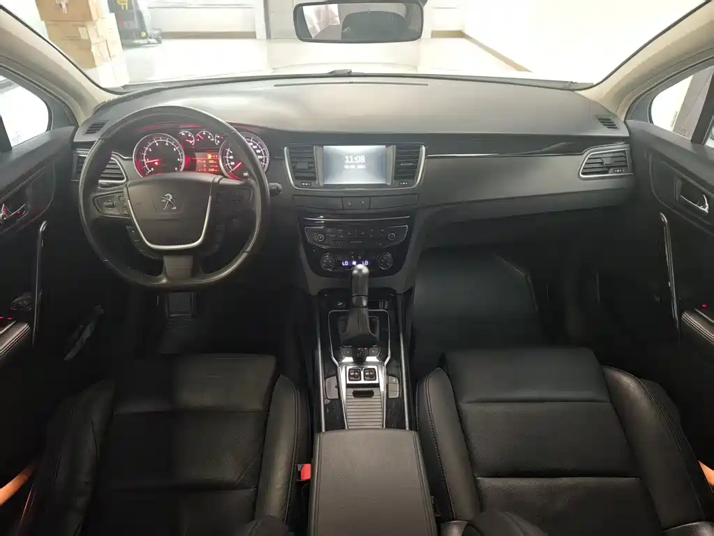 Peugeot 508 2015 — фото 19