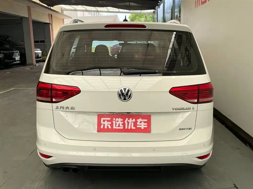 Volkswagen Touran 2019 — фото 4