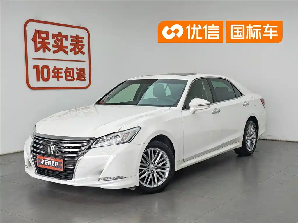 Toyota Crown 2017