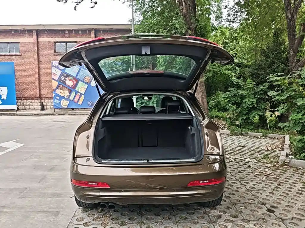 Audi Q3 2014 — фото 19