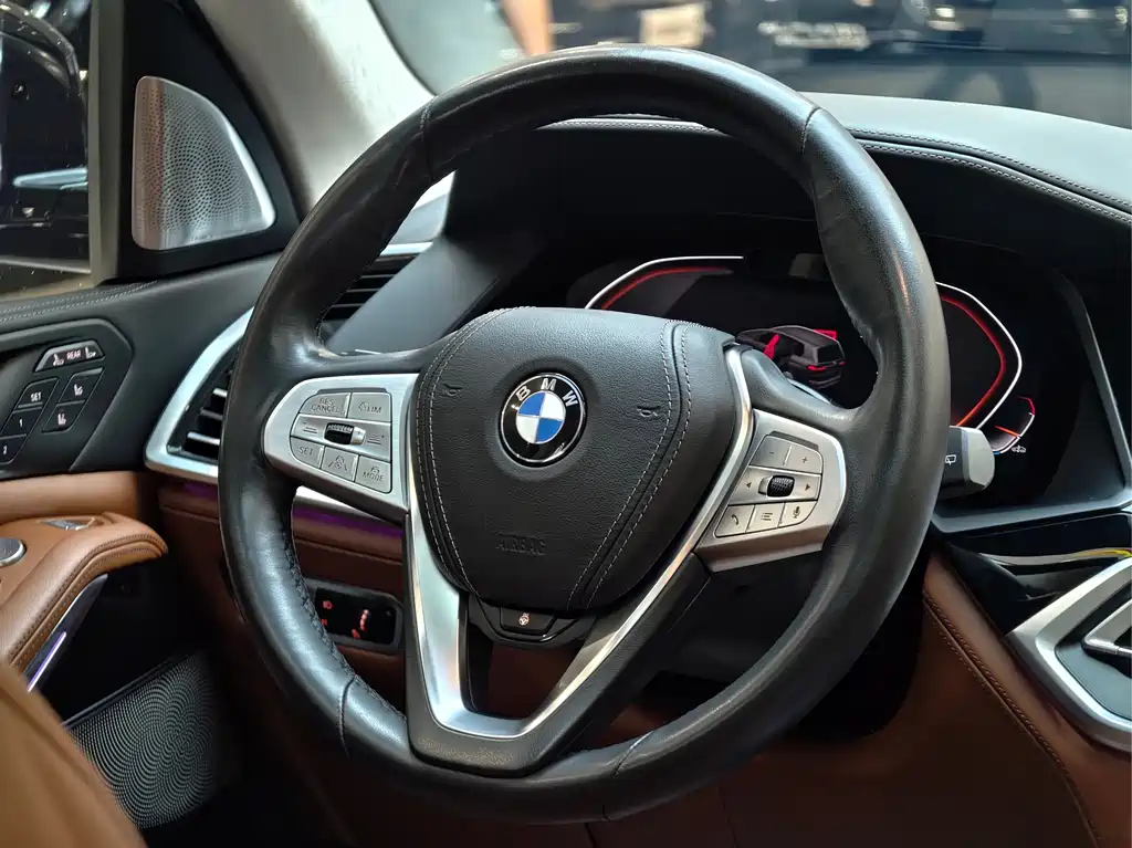 BMW X7 2021 — фото 22