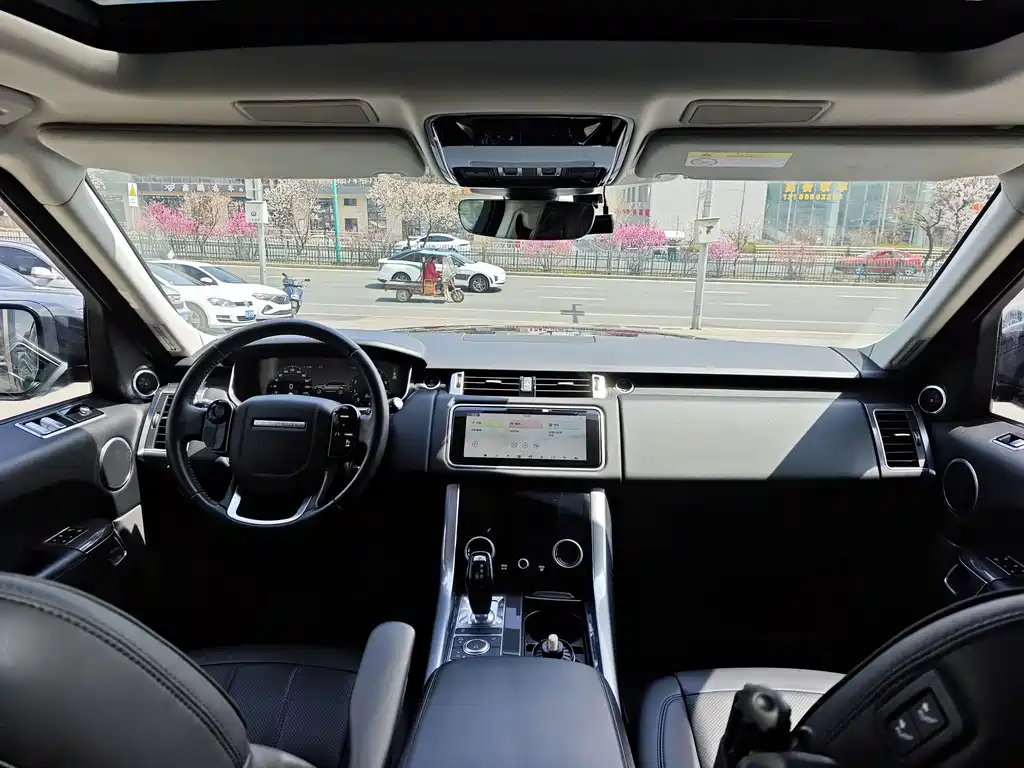 Land Rover Sport 2020 — фото 13