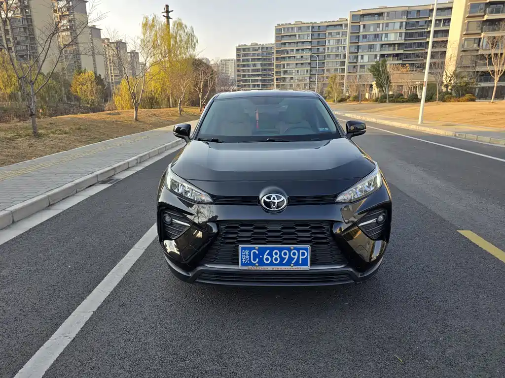 Toyota Wildlander 2023 — фото 1