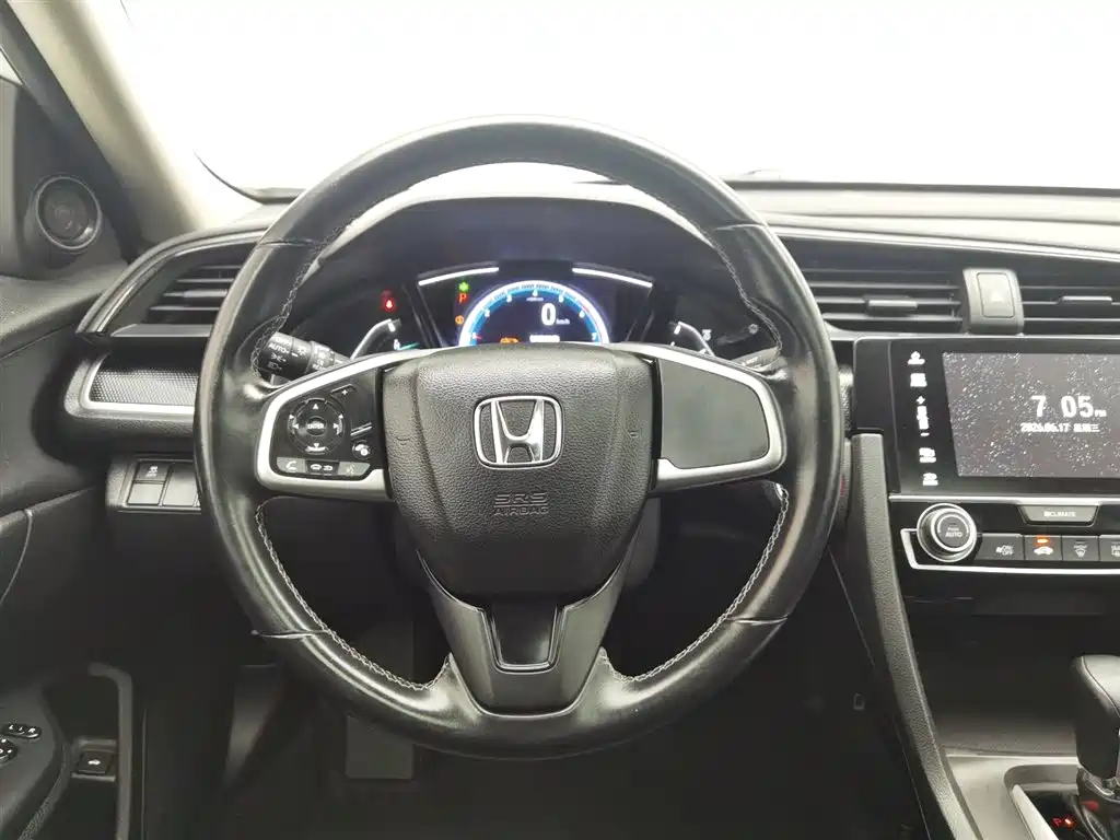 Honda Civic 2019 — фото 11