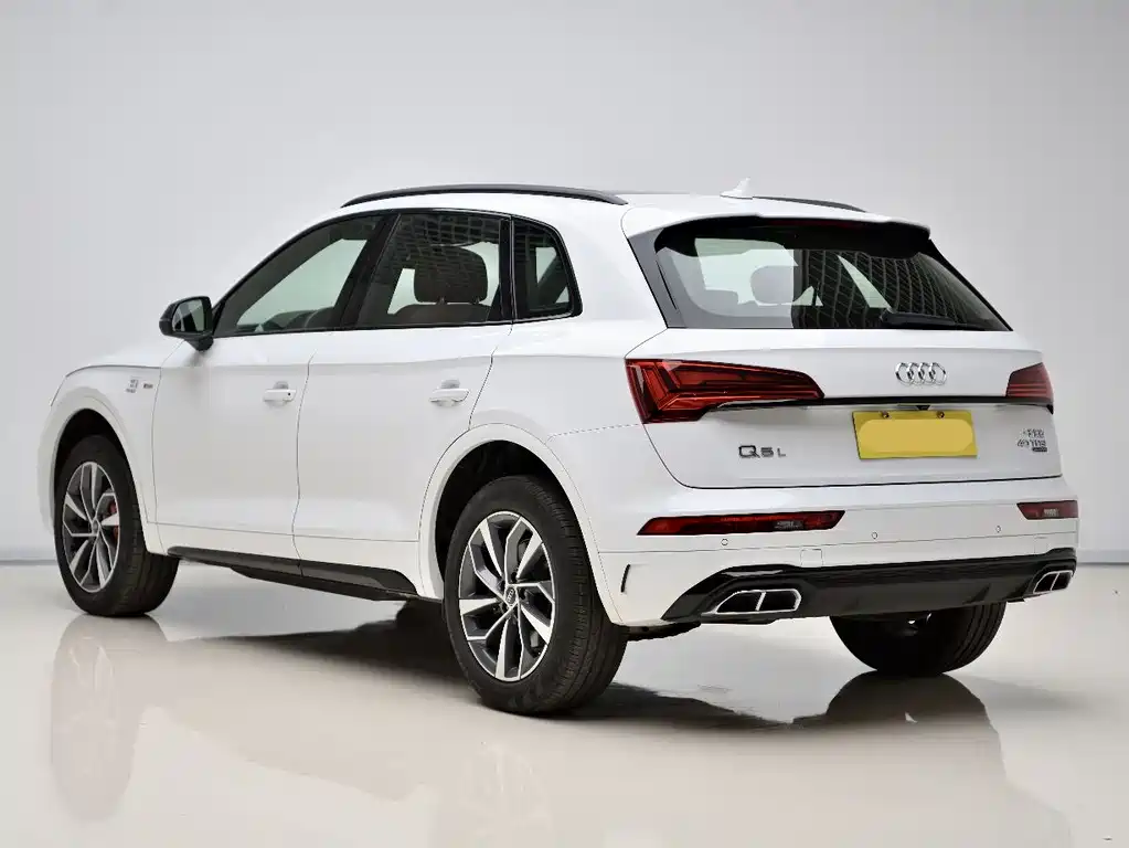 Audi Q5L 2025 — фото 3