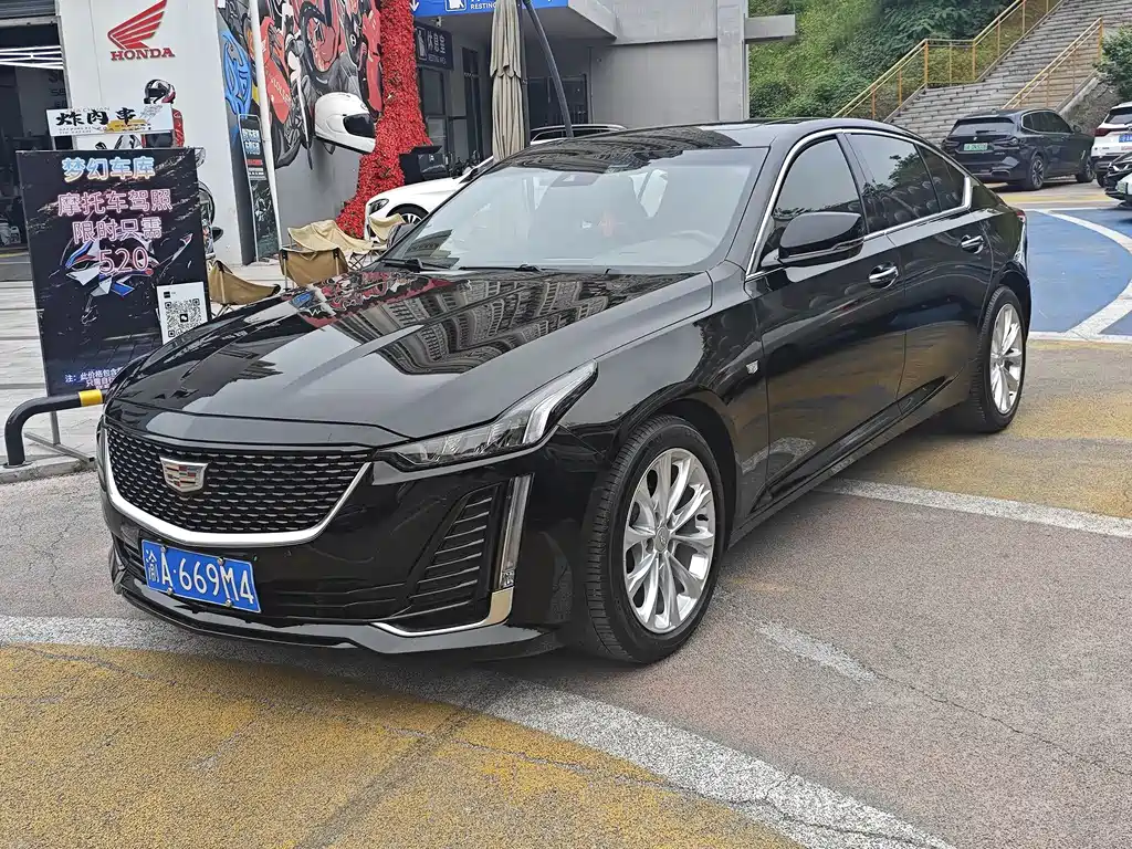 Cadillac CT5 2023 — фото 1
