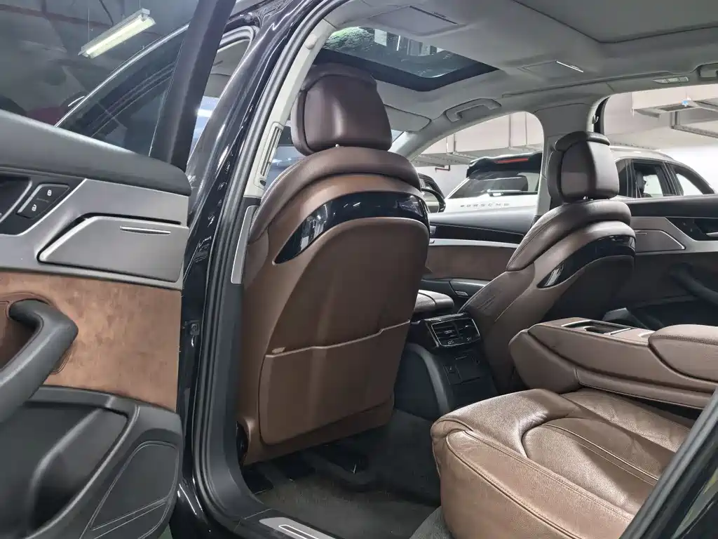 Audi A8 2013