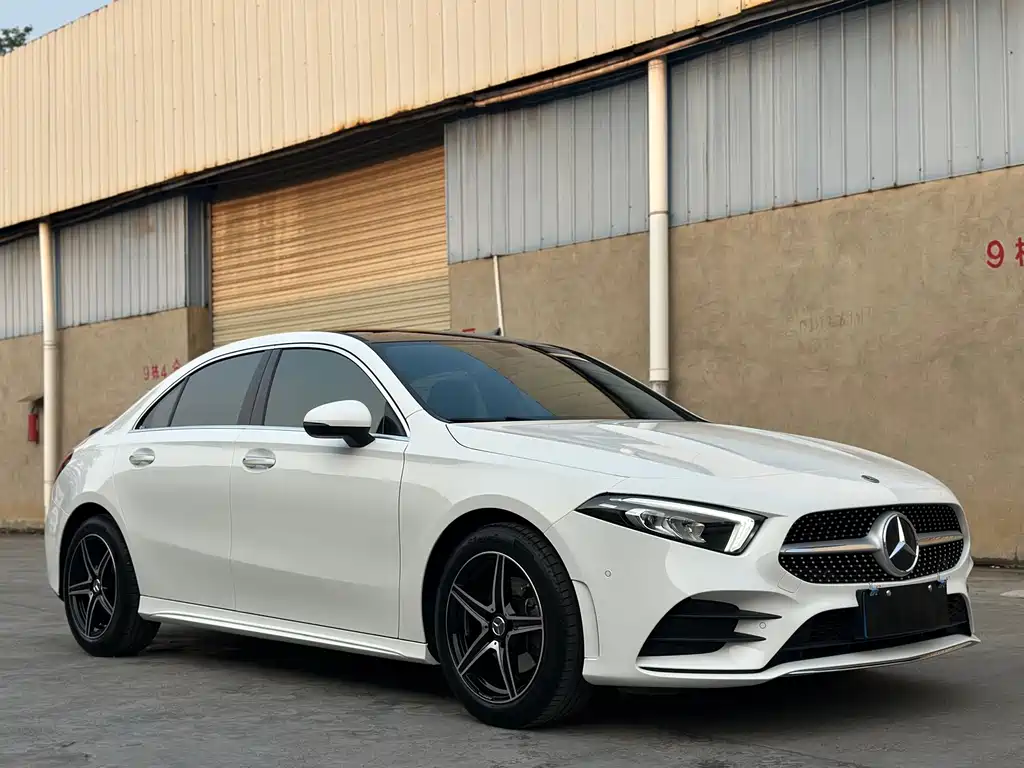 Mercedes-Benz A-Class 2021 — фото 3