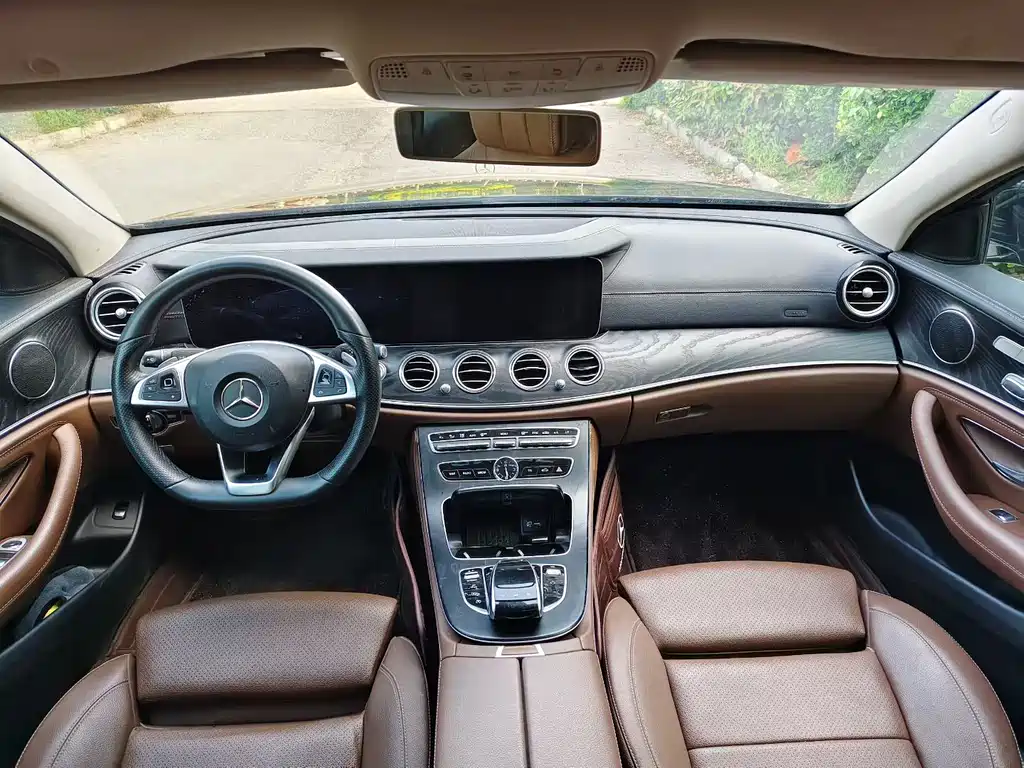 Mercedes-Benz E-Class 2018 — фото 7