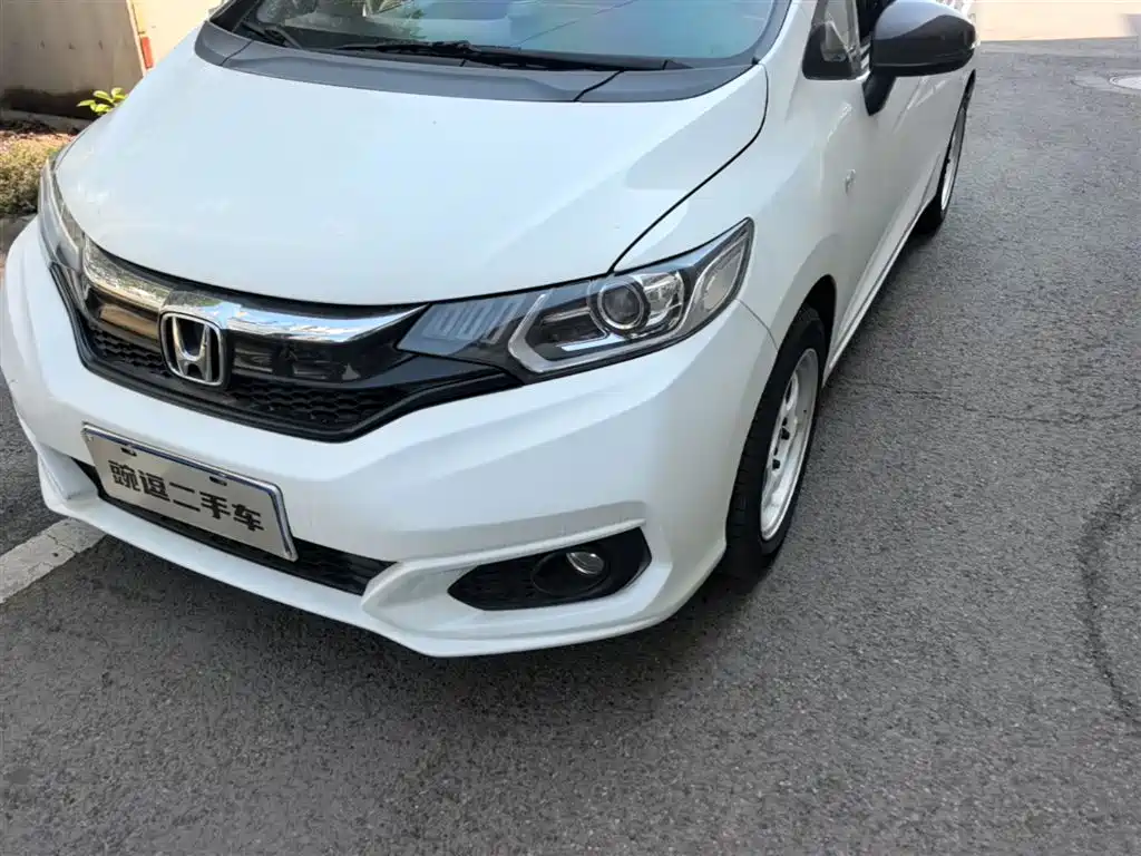 Honda Fit 2018 — фото 24