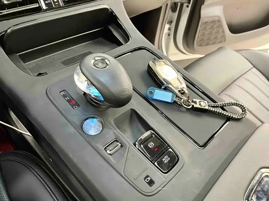GAC Motor Trumpchi M8 2023 — фото 6